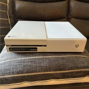 White and Purple Console with Wireless Controller